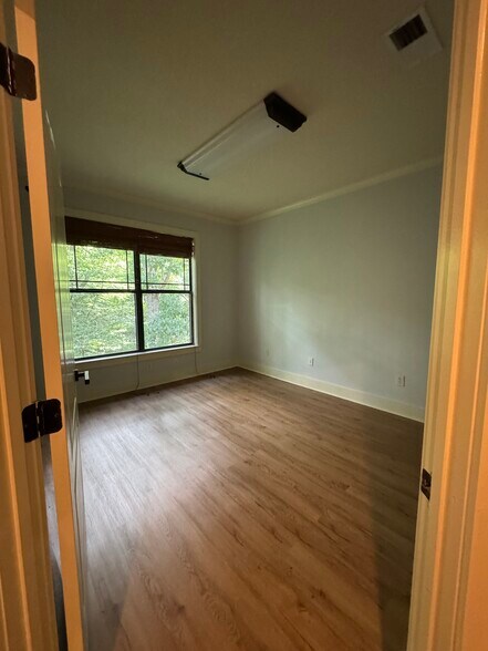 More Photos Of 5991 Parkway North Blvd, Cumming Office For Lease