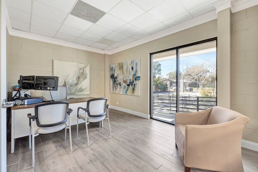 More Photos Of 8602 Spencer Hwy, La Porte Medical For Sale