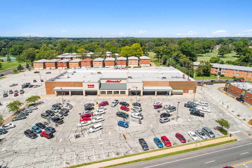 More Photos Of 7450 Hampton Ave, Saint Louis Freestanding For Sale