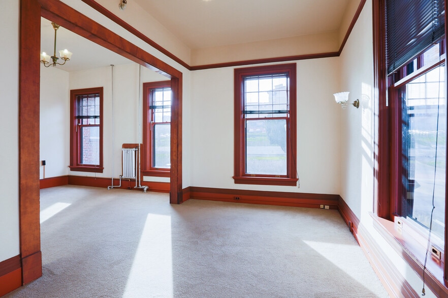 More Photos Of 401 Broadway, Tacoma Loft Creative Space For Lease