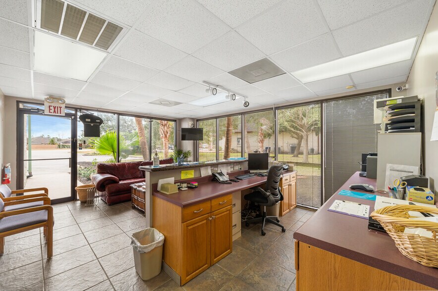 More Photos Of 3480 W Main St, League City Medical For Sale