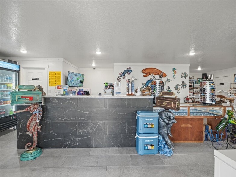 More Photos Of 4291 Shoal Line Blvd, Spring Hill Hotel For Sale