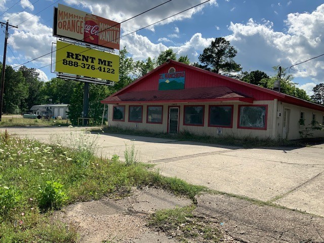 Primary Photo Of 1443 N Temple Dr, Diboll Restaurant For Sale