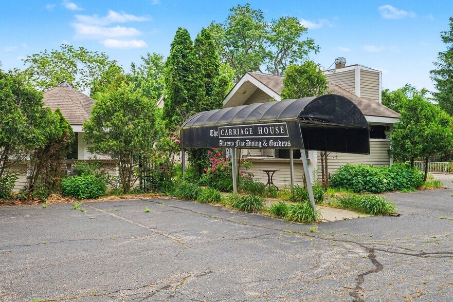 More Photos Of 24460 Adams Rd, South Bend Restaurant For Sale