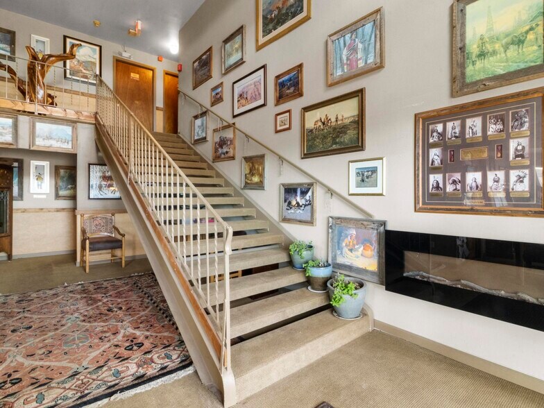 More Photos Of 1806 E Cedar Ave, Rawlins Hotel For Sale