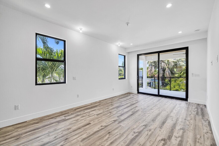 More Photos Of 1233 NE 12th Ave, Fort Lauderdale Apartments For Sale