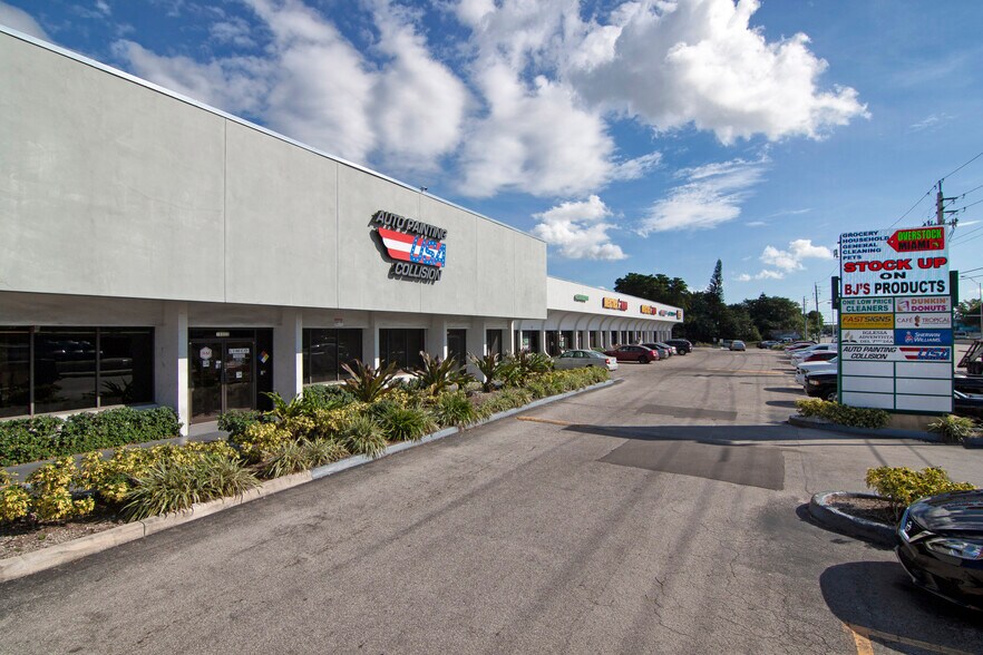 More Photos Of 15905-16095 NW 57th Ave, Miami Lakes Unknown For Lease