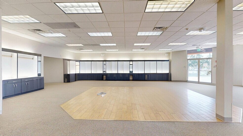 More Photos Of 2001-2043 E Fowler Ave, Tampa General Retail For Lease