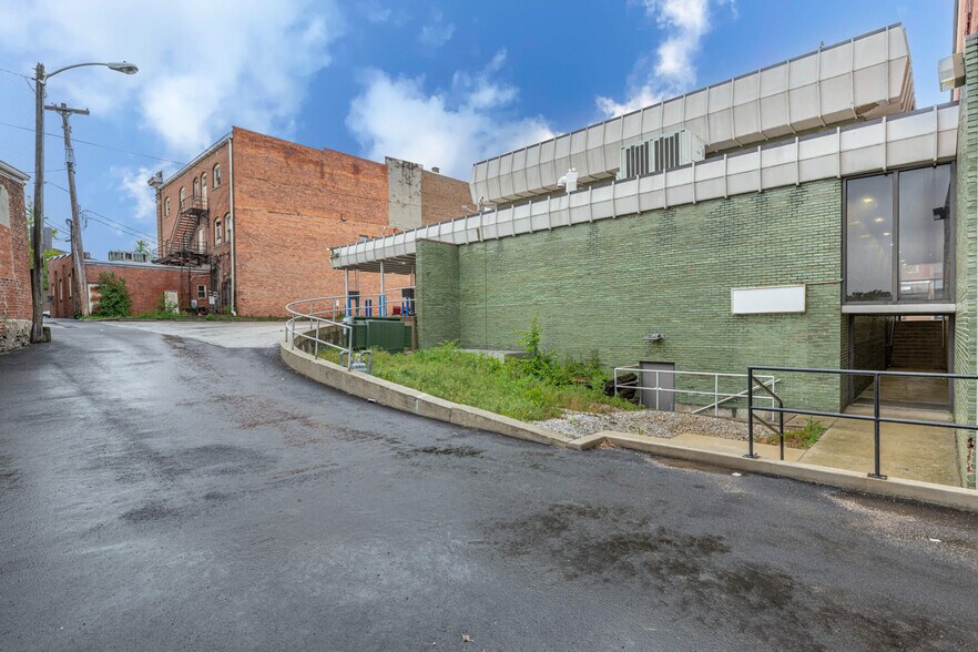 More Photos Of 125 W Spring St, Saint Marys Bank For Sale