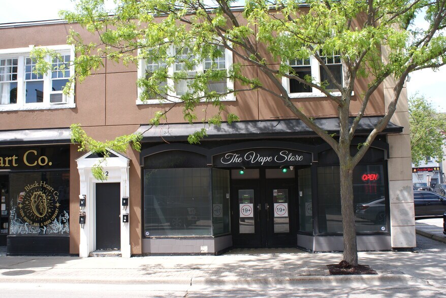 More Photos Of 12-18 Ontario St, Oshawa Storefront Retail Residential For Lease