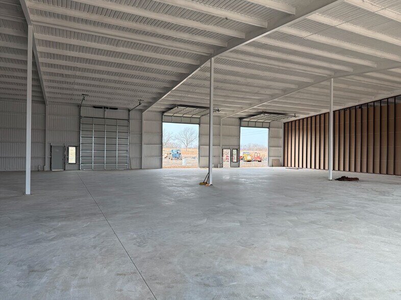 More Photos Of 12746 Rendon Rd, Burleson Unknown For Lease