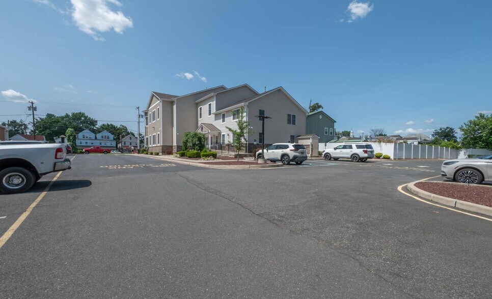 More Photos Of 15-17 E Railroad Ave, Jamesburg Medical For Sale