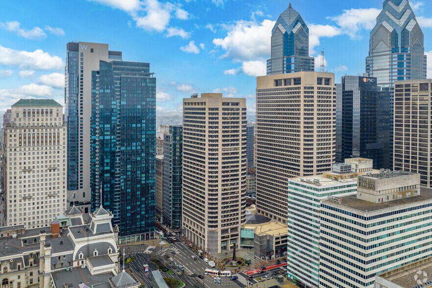 More Photos Of 1500 Market St, Philadelphia Office For Lease