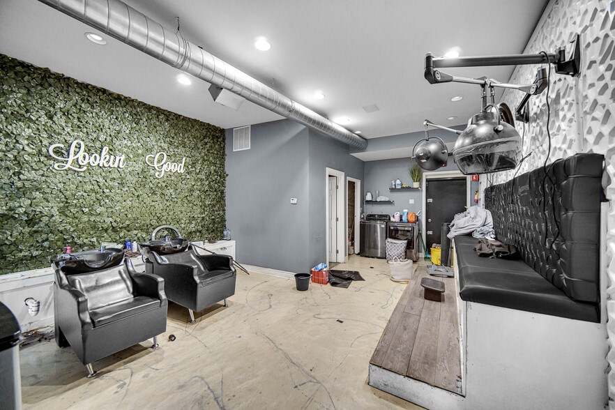 More Photos Of 8546-8554 S Stony Island Ave, Chicago Unknown For Lease