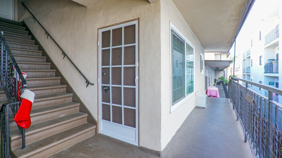 More Photos Of 1814 Grismer Ave, Burbank Apartments For Sale