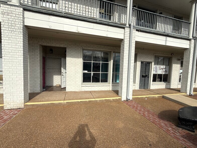 More Photos Of 5788-5846 Stage Rd, Bartlett Unknown For Lease