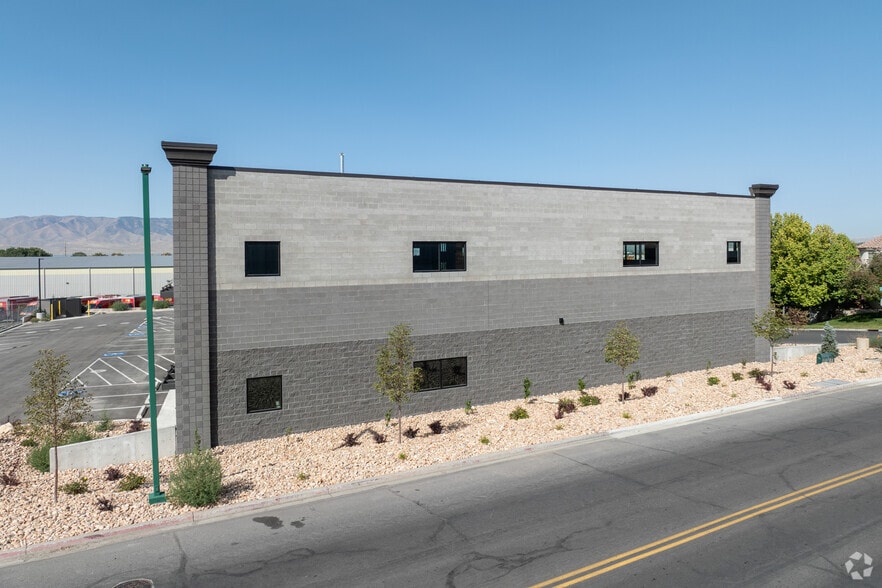 More Photos Of 1353 W 130 S, Orem Manufacturing For Lease