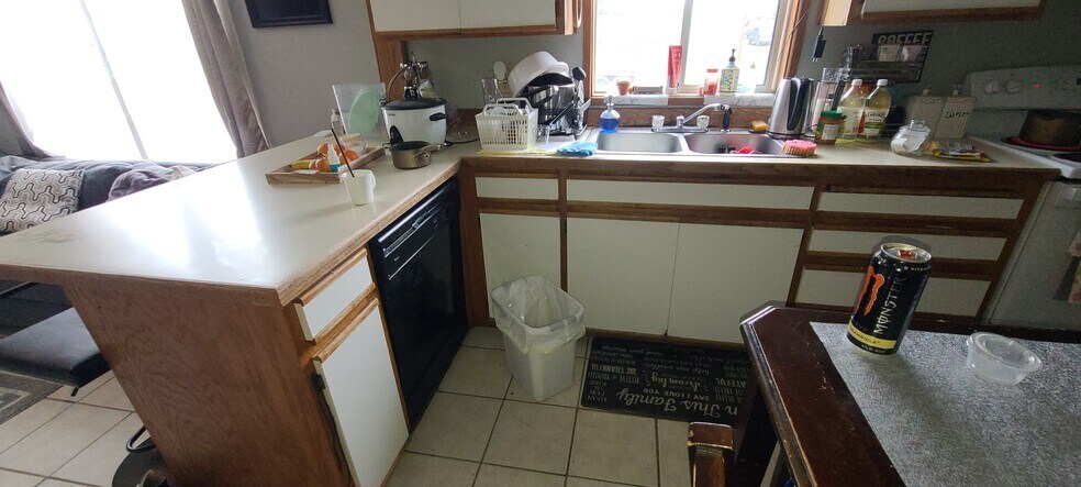 More Photos Of 2120 19th Ave, Forest Grove Office Residential For Sale