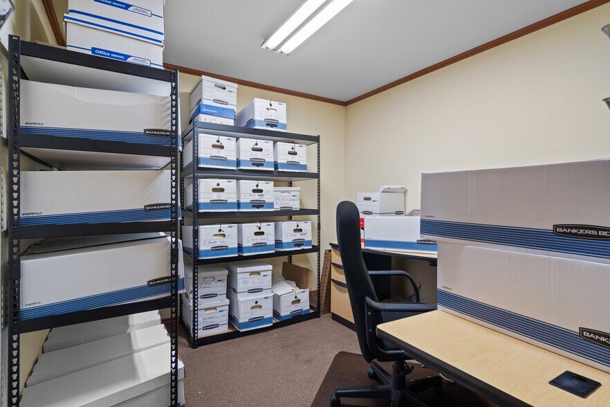 More Photos Of 1601 W Main St, Inverness Auto Dealership For Sale