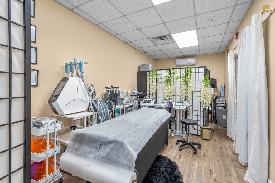 More Photos Of 887 Main St, Monroe Office Residential For Sale