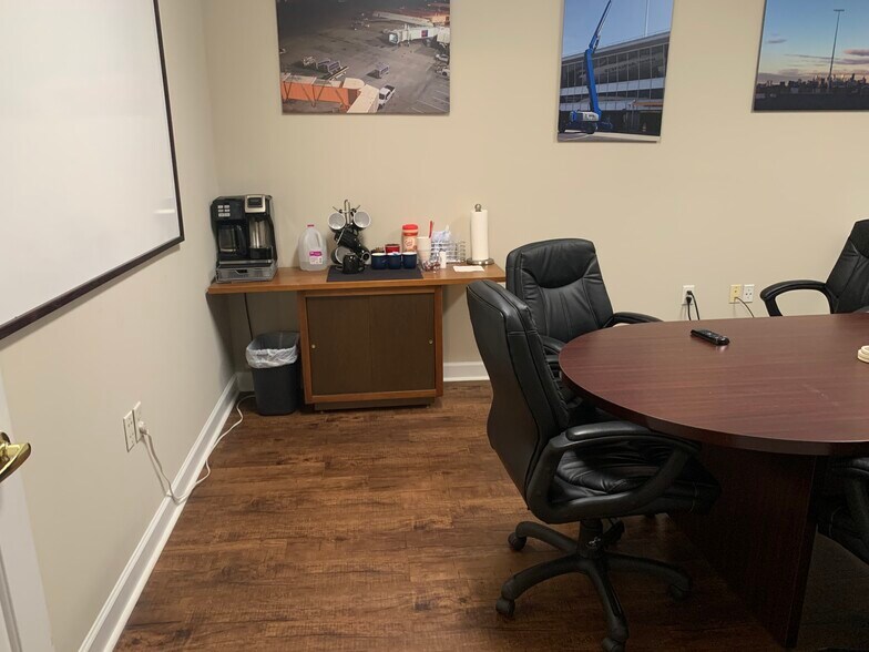 More Photos Of 6030 Bethelview Rd, Cumming Medical For Lease