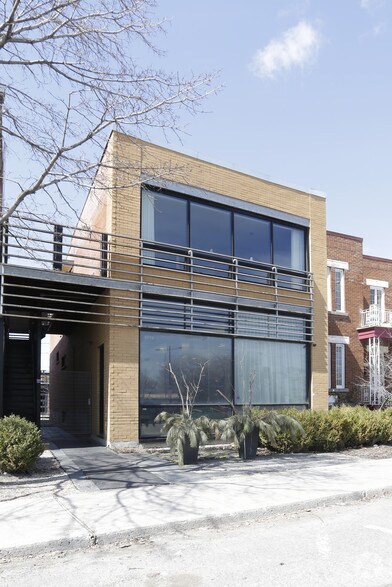 Primary Photo Of 6039 Boul LaSalle, Montréal Office Residential For Lease