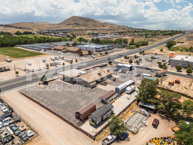 Primary Photo Of 1550-1560 W State St, Hurricane Auto Dealership For Sale