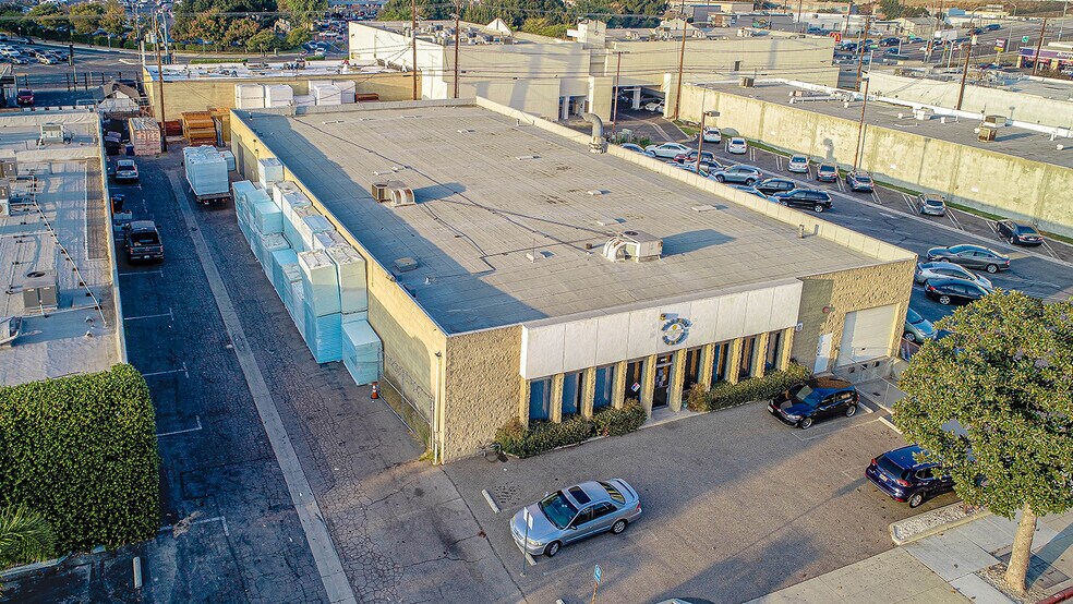 More Photos Of 1005 W Isabel St, Burbank Warehouse For Lease
