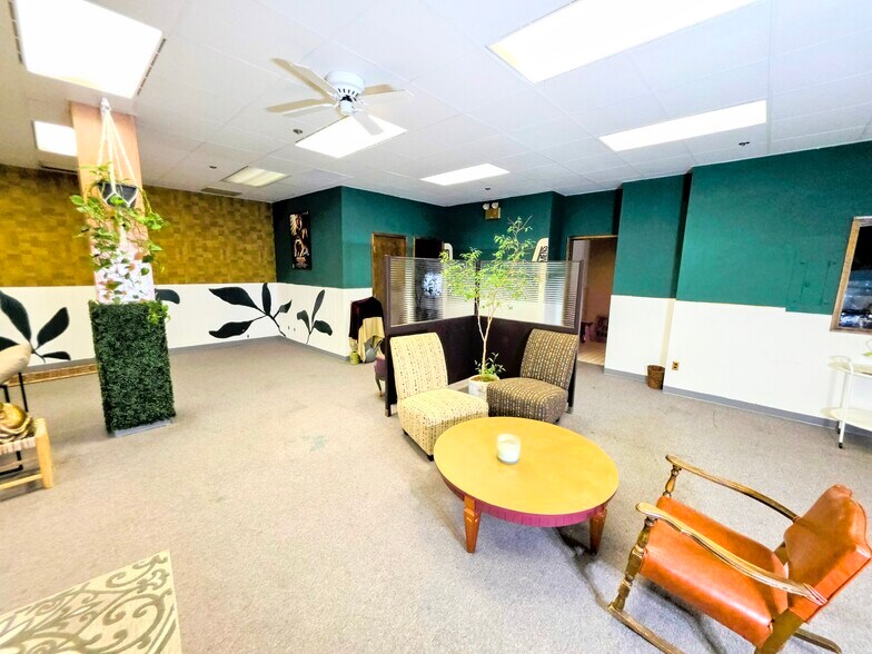 More Photos Of 110 E 17th St, Cheyenne Office For Sale