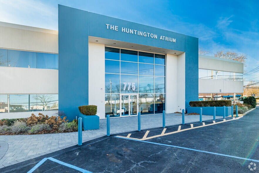 More Photos Of 775 Park Ave, Huntington Medical For Lease