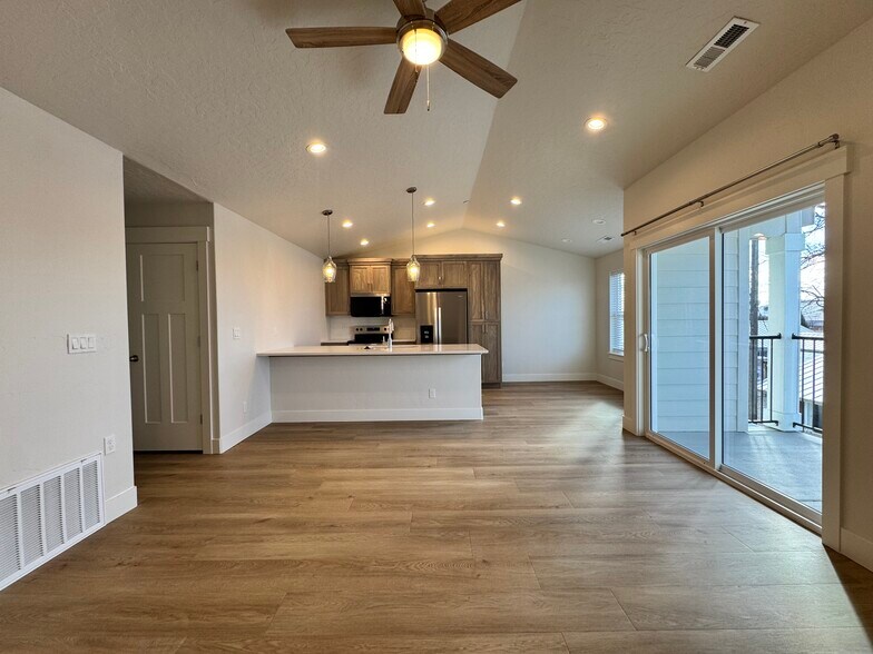 More Photos Of 1800 7th Ave N, Payette Apartments For Sale