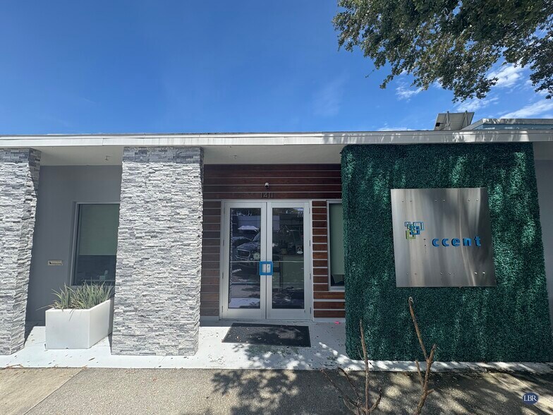Primary Photo Of 1411 Highland Ave, Melbourne Office For Lease