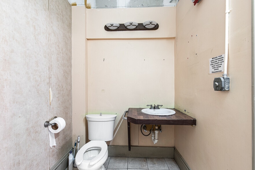 More Photos Of 71 Richmond St, Providence Office For Lease