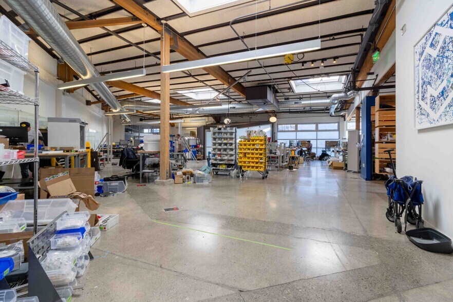 More Photos Of 1040 Mariposa St, San Francisco Flex For Lease