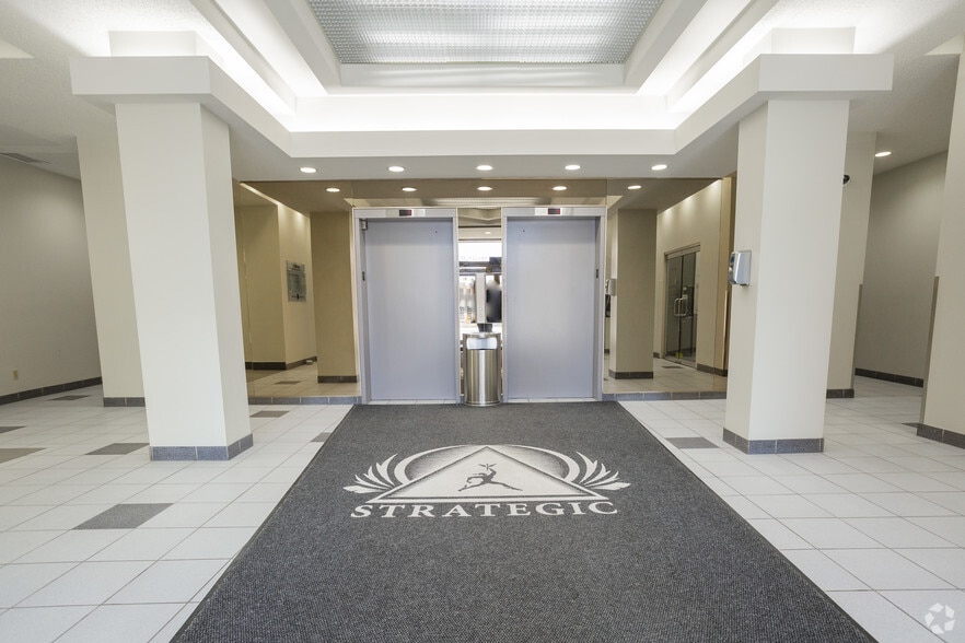 More Photos Of 1121 Centre St NW, Calgary Office For Lease