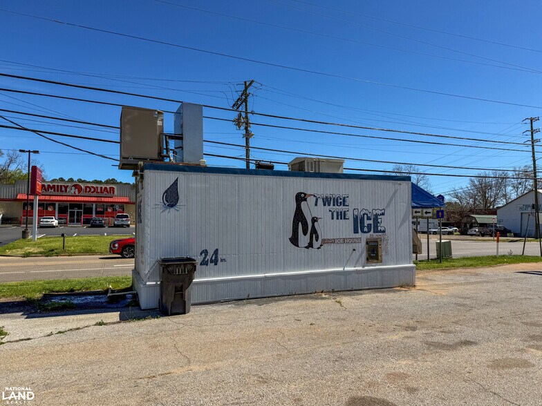 More Photos Of 1243 Washington St, Marion Storefront Retail Office For Sale