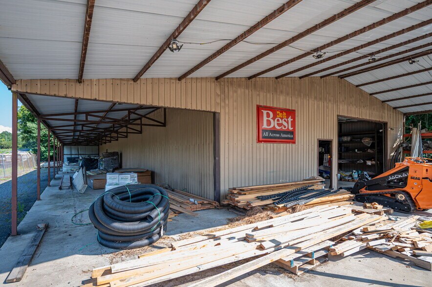 More Photos Of 969 Reepsville Rd, Lincolnton Freestanding For Sale