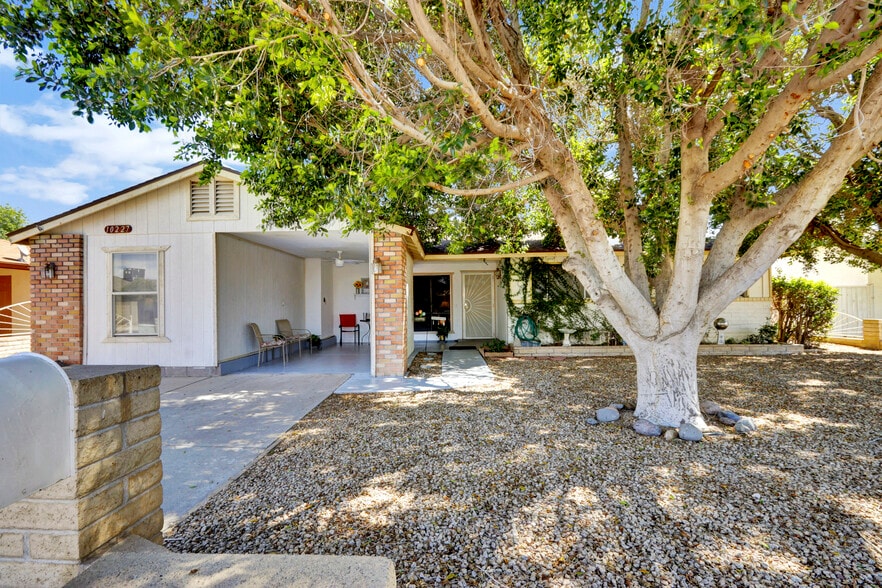 More Photos Of 10227 N 56th Dr, Glendale Assisted Living For Sale