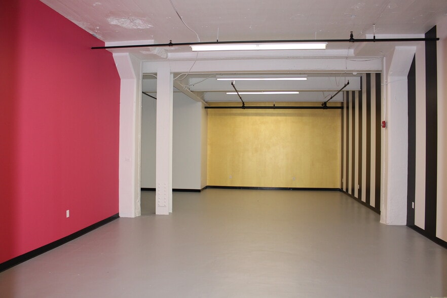 More Photos Of 201 N Braddock Ave, Pittsburgh Light Manufacturing For Lease