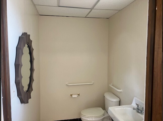 More Photos Of 1984 Indianapolis Rd, Crawfordsville Flex For Lease