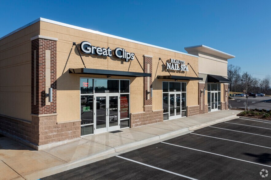 More Photos Of 4293 S Shades Crest Rd, Hoover Supermarket For Lease