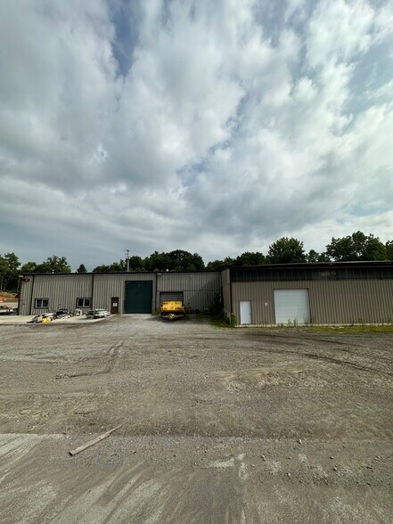 More Photos Of 776 Reynoldsburg-new Albany Rd, Blacklick Light Distribution For Lease