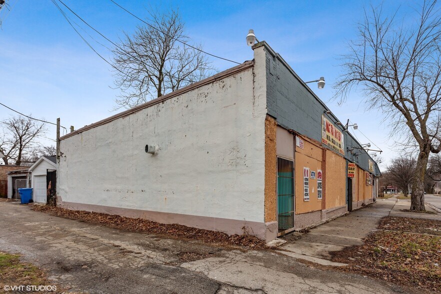 More Photos Of 917 W 57th St, Chicago Storefront For Sale