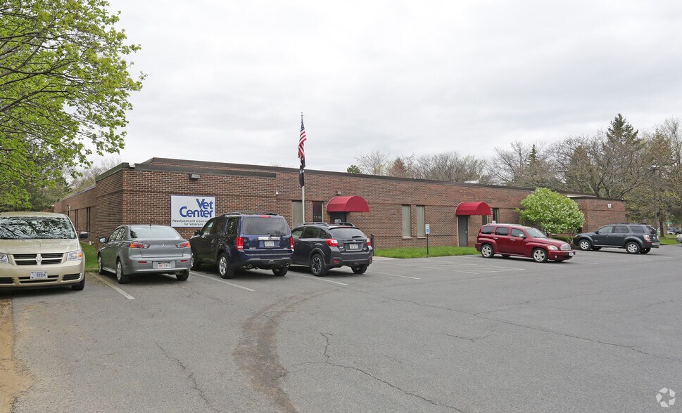 More Photos Of 17 Computer Dr W, Albany Office For Lease