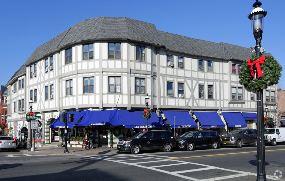 Primary Photo Of 1-7 N Broadway, Tarrytown Freestanding For Lease