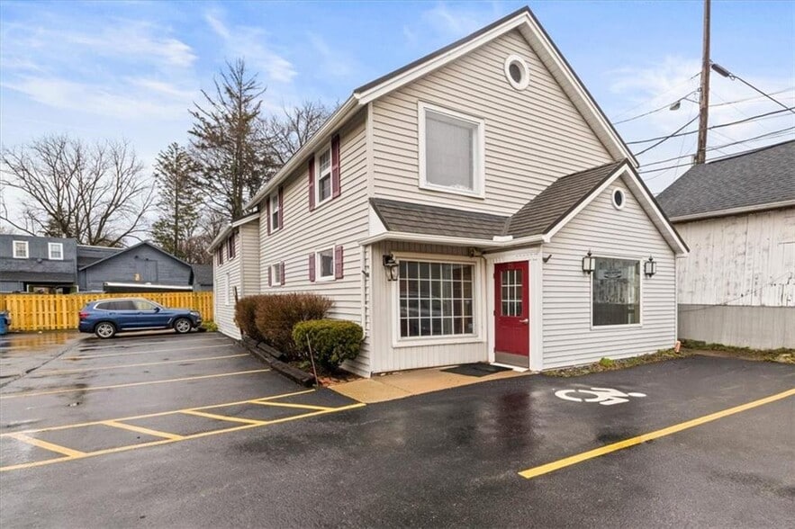 More Photos Of 25 S Main St, Pittsford Freestanding For Sale