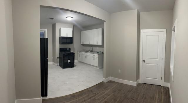 More Photos Of 300-302 Sussex Ave, Newark Apartments For Lease