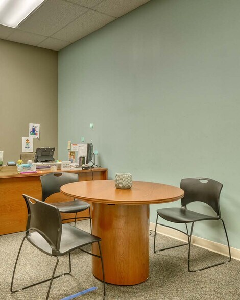 More Photos Of 1551-1623 S Woodland Ave, Michigan City Office For Sale