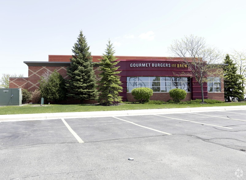 More Photos Of 12646 S Route 59, Plainfield Restaurant For Lease