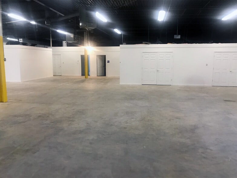 More Photos Of 2727 Philmont Ave, Huntingdon Valley Warehouse For Lease